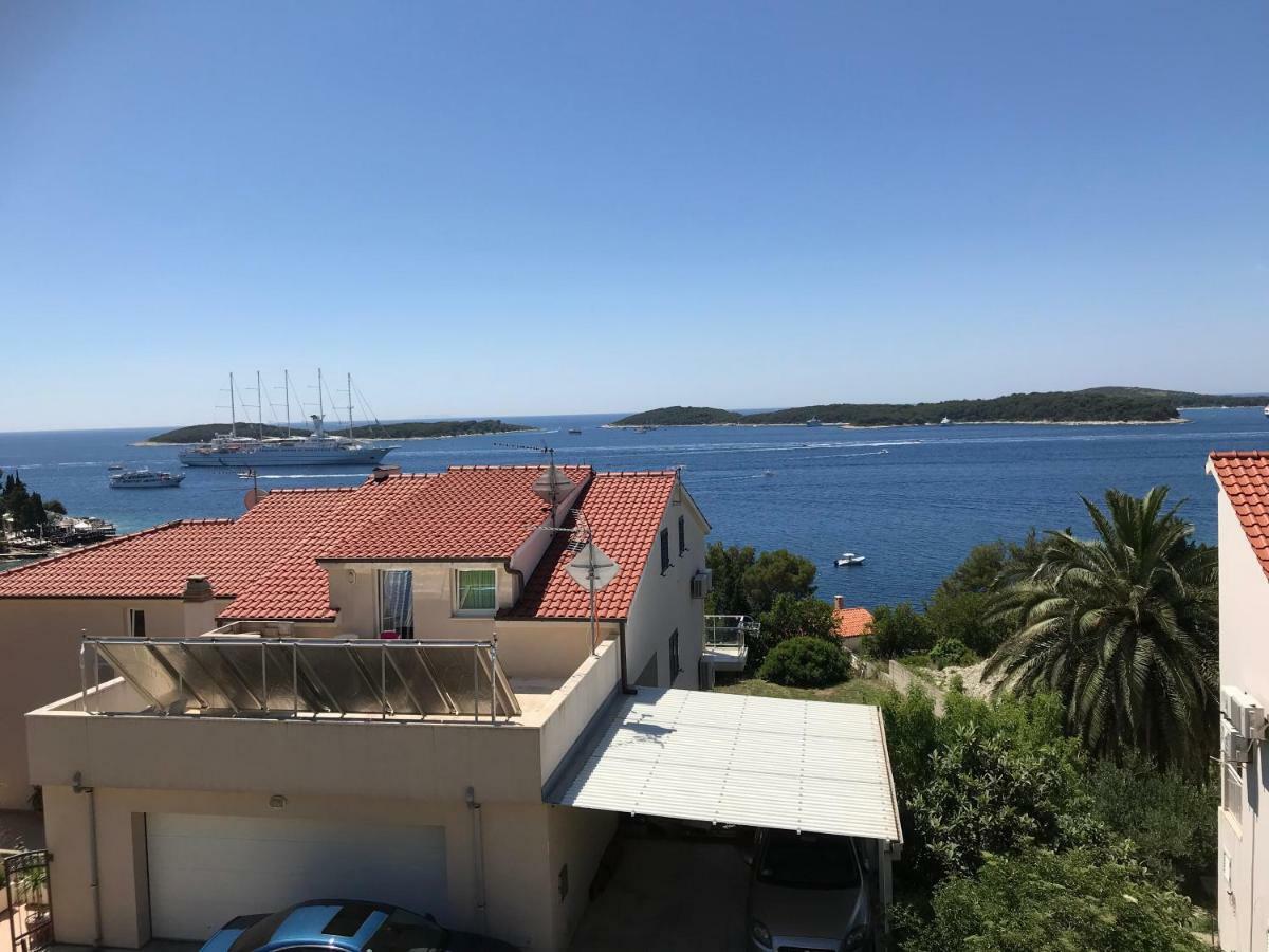 Patak's place, amazing view Hvar Town Buitenkant foto