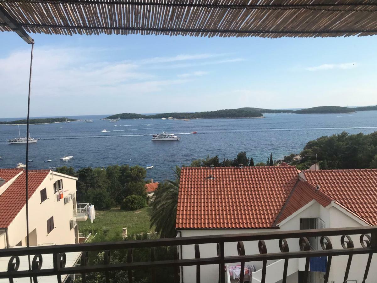 Patak's place, amazing view Appartement Hvar Town Buitenkant foto