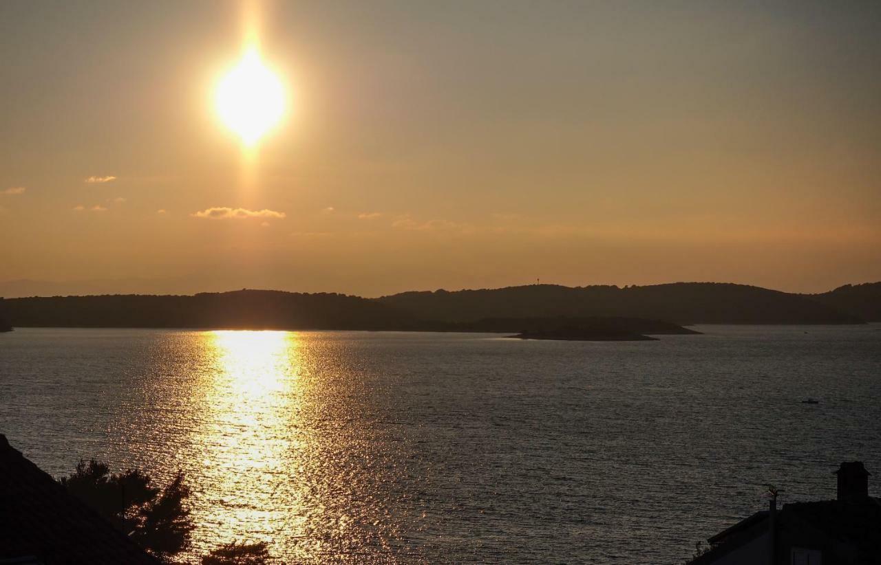 Patak's place, amazing view Hvar Town Buitenkant foto
